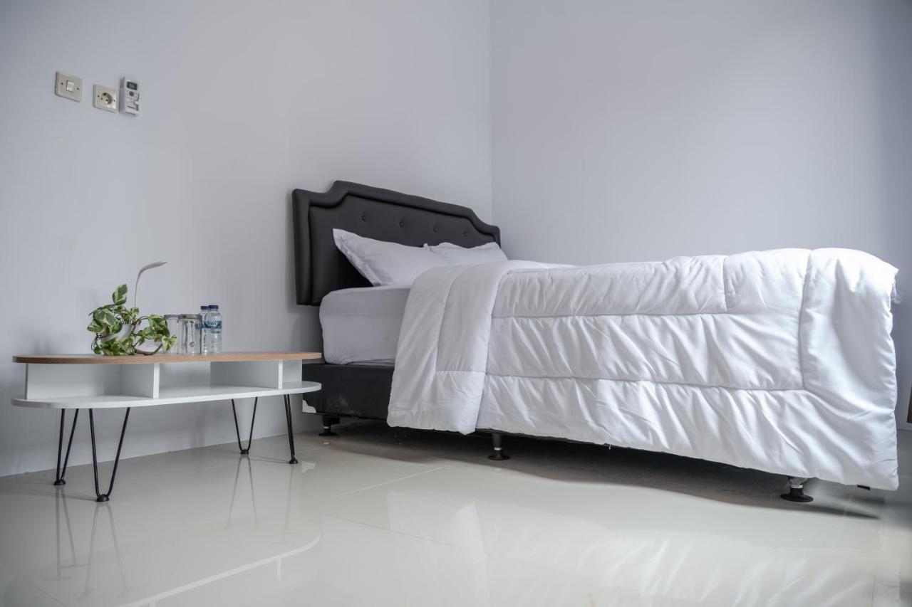 Azalia Homestay Yogyakarta Ngoại thất bức ảnh